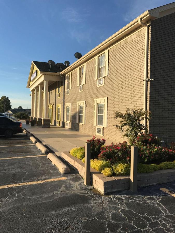 Hometown Inn & Suites Tulsa Exterior photo